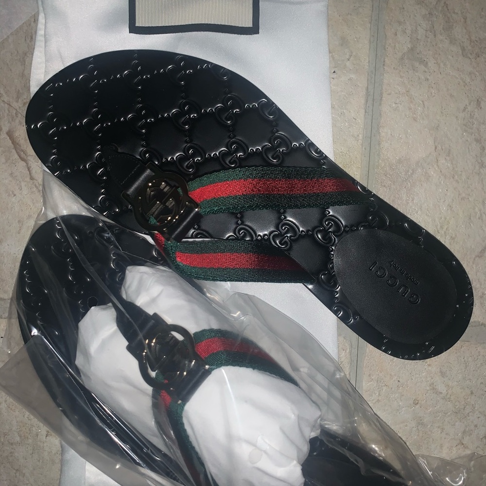 Gucci slippers - Picture 2 of 3